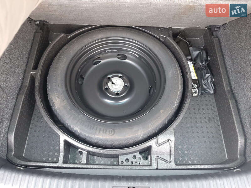 Внедорожник / Кроссовер Volkswagen Tiguan 2013 в Харькове фото 32 Внедорожник / Кроссовер Volkswagen Tiguan 2013 в Харькове