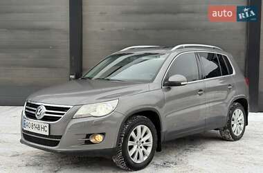 Внедорожник / Кроссовер Volkswagen Tiguan 2009 в Межгорье