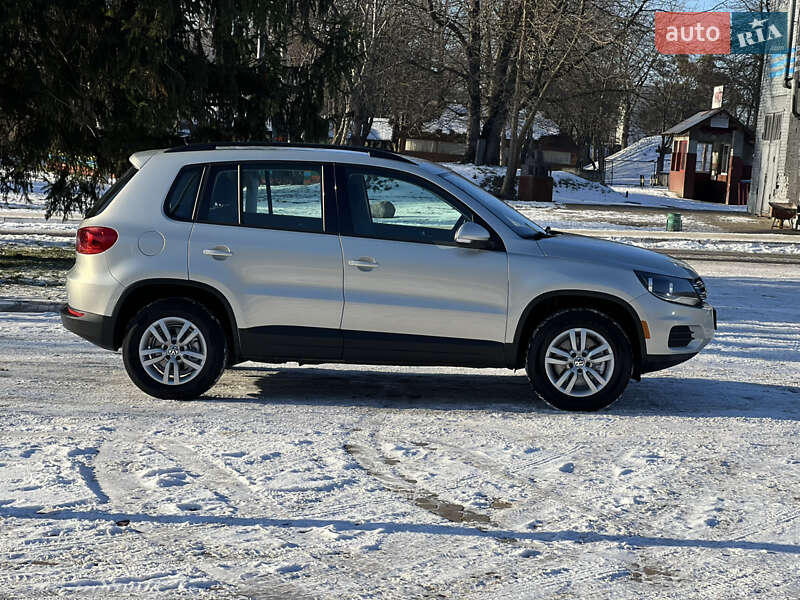 Внедорожник / Кроссовер Volkswagen Tiguan 2015 в Луцке фото 4 Внедорожник / Кроссовер Volkswagen Tiguan 2015 в Луцке