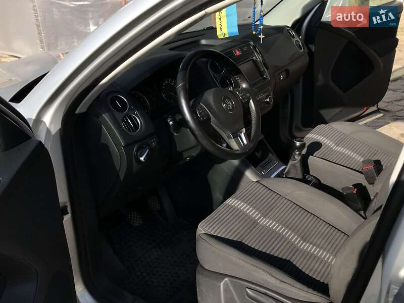 Позашляховик / Кросовер Volkswagen Tiguan 2010 в Делятині фото 7 Позашляховик / Кросовер Volkswagen Tiguan 2010 в Делятині