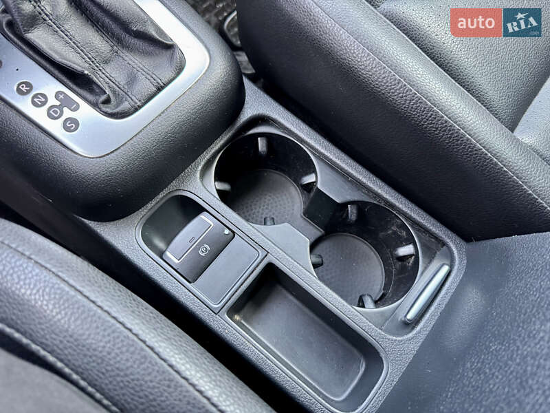 Внедорожник / Кроссовер Volkswagen Tiguan 2012 в Киеве фото 19 Внедорожник / Кроссовер Volkswagen Tiguan 2012 в Киеве