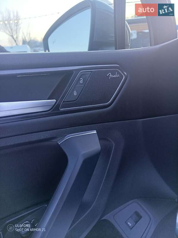 Внедорожник / Кроссовер Volkswagen Tiguan 2018 в Чугуеве