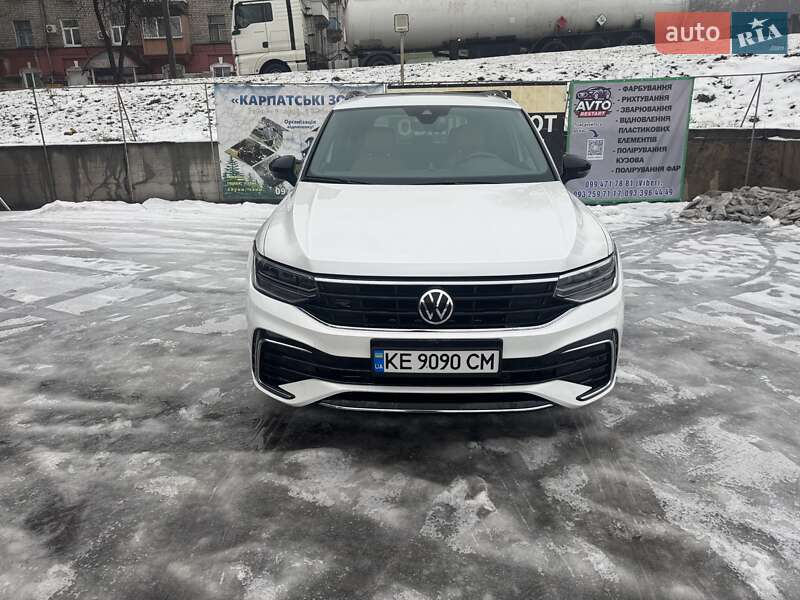 Внедорожник / Кроссовер Volkswagen Tiguan 2023 в Каменском