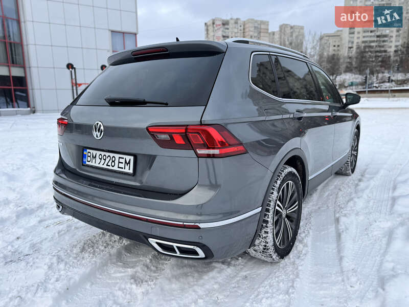 Внедорожник / Кроссовер Volkswagen Tiguan 2018 в Харькове