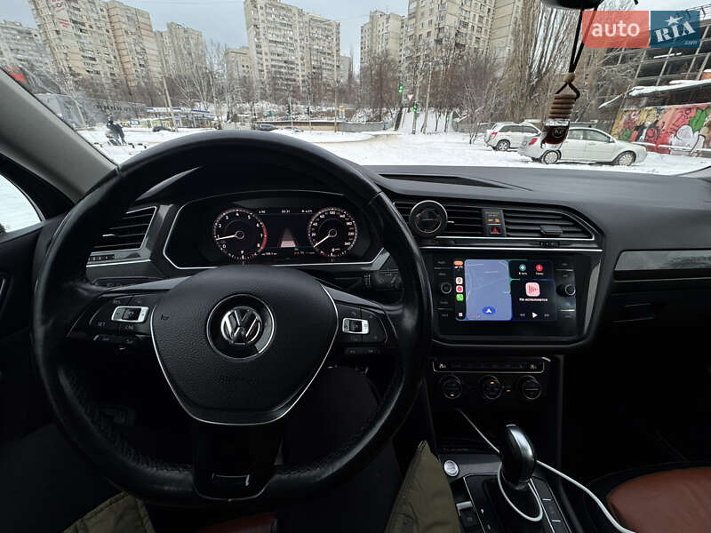 Внедорожник / Кроссовер Volkswagen Tiguan 2018 в Харькове