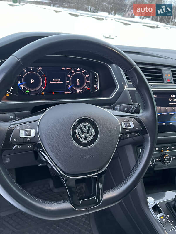 Внедорожник / Кроссовер Volkswagen Tiguan 2019 в Днепре