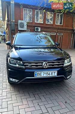 Внедорожник / Кроссовер Volkswagen Tiguan 2018 в Николаеве