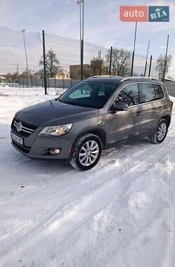 Позашляховик / Кросовер Volkswagen Tiguan 2010 в Вінниці