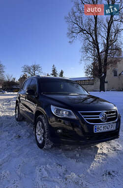 Внедорожник / Кроссовер Volkswagen Tiguan 2011 в Жовкве