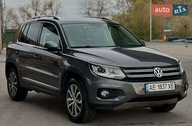 Позашляховик / Кросовер Volkswagen Tiguan 2016 в Львові