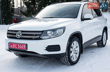 Позашляховик / Кросовер Volkswagen Tiguan 2017 в Рівному