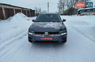 Внедорожник / Кроссовер Volkswagen Tiguan 2018 в Стрые