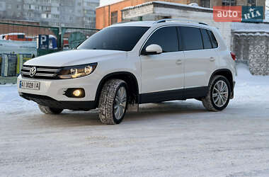 Внедорожник / Кроссовер Volkswagen Tiguan 2014 в Киеве