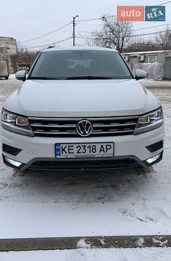 Позашляховик / Кросовер Volkswagen Tiguan 2018 в Кривому Розі