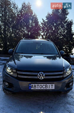 Внедорожник / Кроссовер Volkswagen Tiguan 2015 в Кропивницком