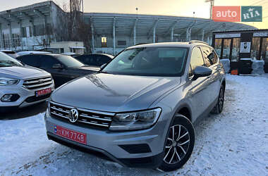 Внедорожник / Кроссовер Volkswagen Tiguan 2019 в Полтаве