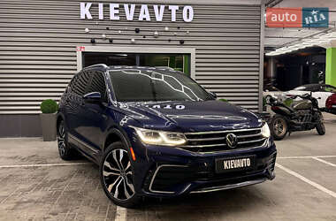 Позашляховик / Кросовер Volkswagen Tiguan 2021 в Києві