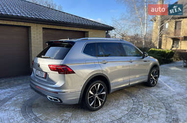 Внедорожник / Кроссовер Volkswagen Tiguan 2022 в Харькове