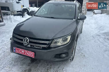 Позашляховик / Кросовер Volkswagen Tiguan 2015 в Рівному