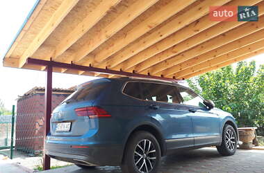 Внедорожник / Кроссовер Volkswagen Tiguan 2019 в Кривом Роге