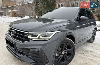 Внедорожник / Кроссовер Volkswagen Tiguan 2022 в Киеве