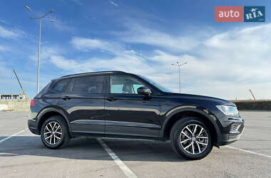 Позашляховик / Кросовер Volkswagen Tiguan 2020 в Львові