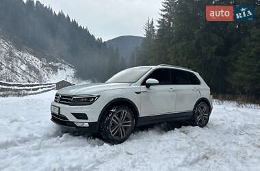 Внедорожник / Кроссовер Volkswagen Tiguan 2016 в Киеве