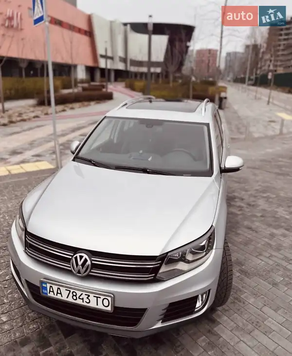 Volkswagen Tiguan 2016 VIN WVGAV7AX0GW578791 фото оголошення 3 з 47
