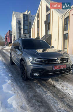 Позашляховик / Кросовер Volkswagen Tiguan 2020 в Києві