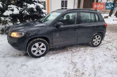 Внедорожник / Кроссовер Volkswagen Tiguan 2017 в Харькове