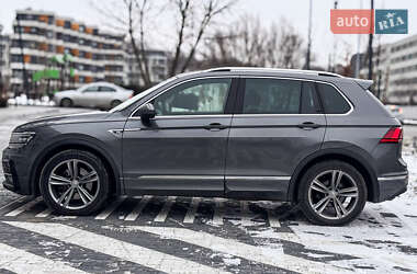 Позашляховик / Кросовер Volkswagen Tiguan 2017 в Львові