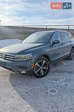 Позашляховик / Кросовер Volkswagen Tiguan 2021 в Києві