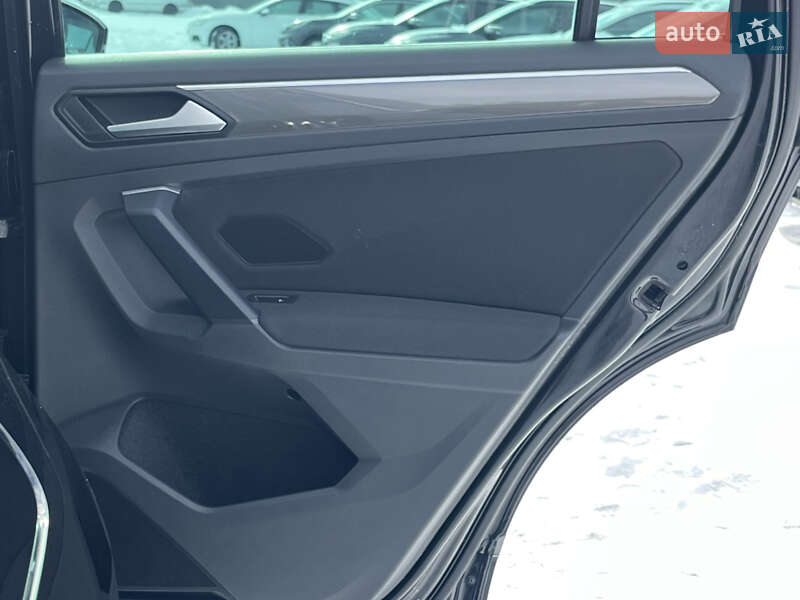 Внедорожник / Кроссовер Volkswagen Tiguan 2019 в Луцке