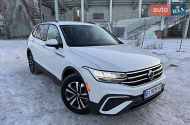 Внедорожник / Кроссовер Volkswagen Tiguan 2023 в Полтаве