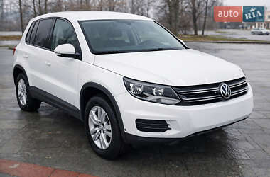 Внедорожник / Кроссовер Volkswagen Tiguan 2013 в Хусте