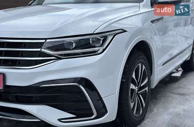 Внедорожник / Кроссовер Volkswagen Tiguan 2021 в Самборе