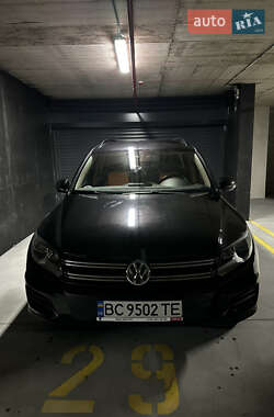 Внедорожник / Кроссовер Volkswagen Tiguan 2016 в Львове