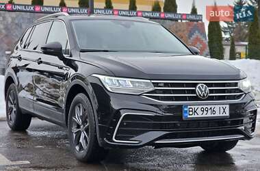Позашляховик / Кросовер Volkswagen Tiguan 2023 в Рівному