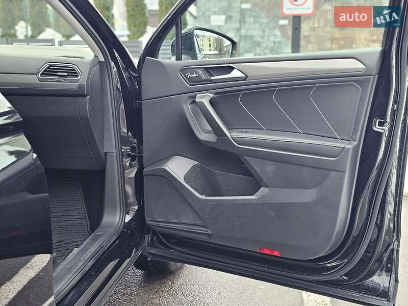 Внедорожник / Кроссовер Volkswagen Tiguan 2023 в Ровно