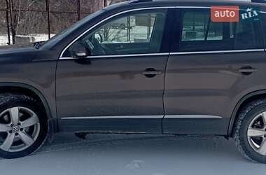 Внедорожник / Кроссовер Volkswagen Tiguan 2012 в Полтаве