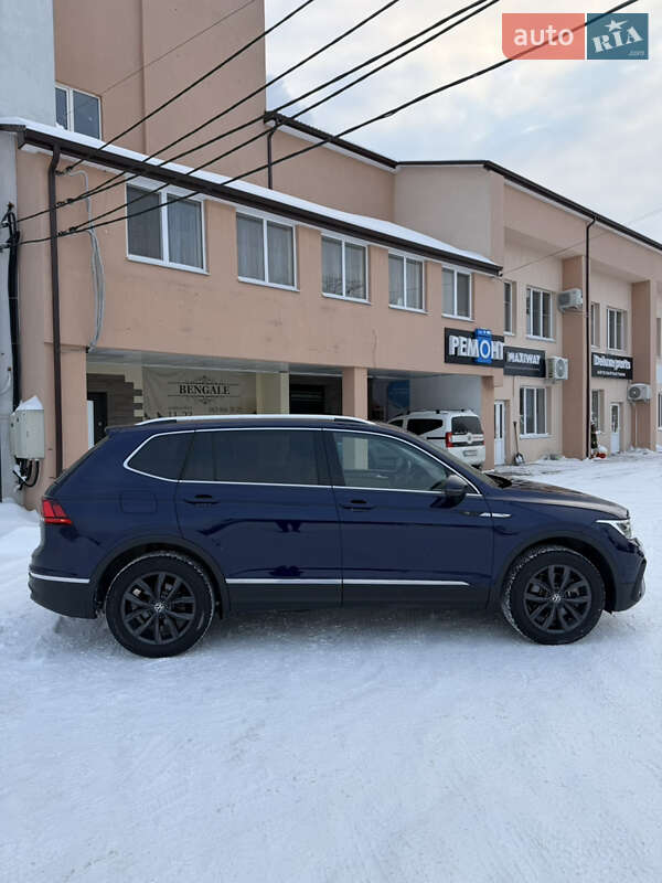 Внедорожник / Кроссовер Volkswagen Tiguan 2023 в Луцке