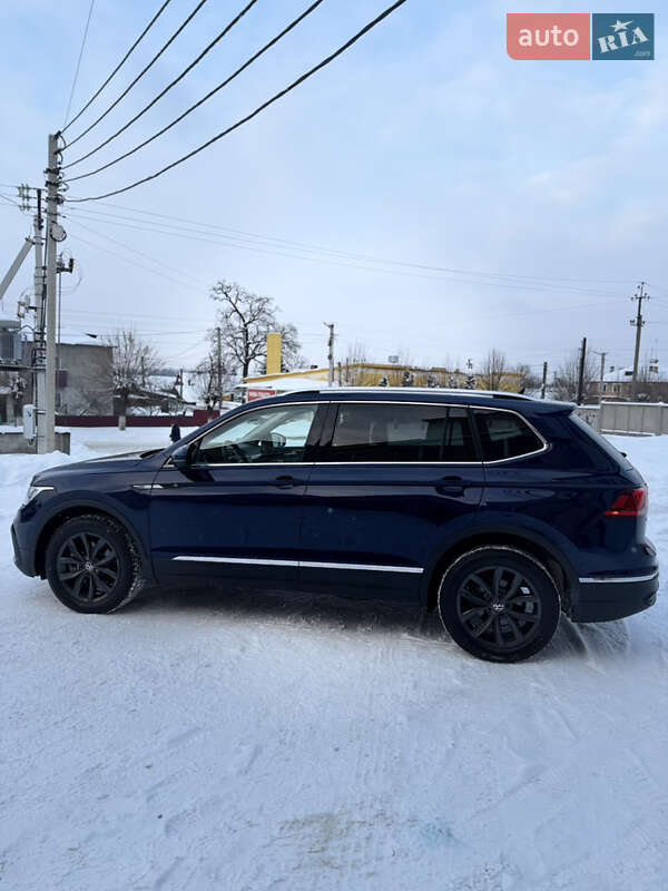 Внедорожник / Кроссовер Volkswagen Tiguan 2023 в Луцке