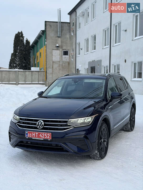 Внедорожник / Кроссовер Volkswagen Tiguan 2023 в Луцке