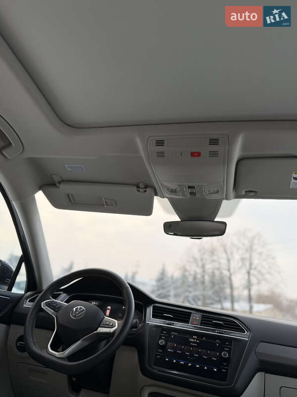 Внедорожник / Кроссовер Volkswagen Tiguan 2023 в Луцке