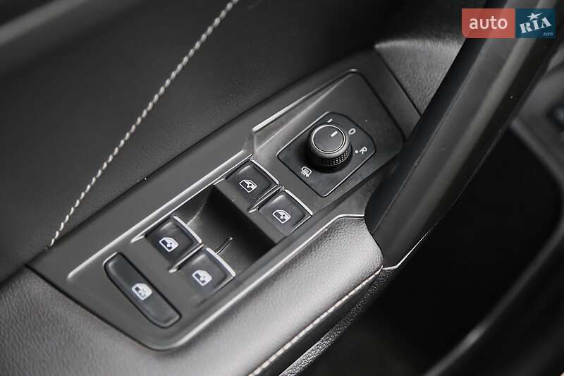 Внедорожник / Кроссовер Volkswagen Tiguan 2023 в Киеве