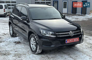 Позашляховик / Кросовер Volkswagen Tiguan 2016 в Рівному