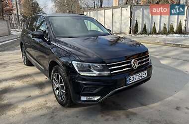 Внедорожник / Кроссовер Volkswagen Tiguan 2019 в Ровно