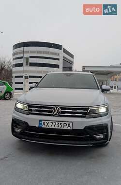 Позашляховик / Кросовер Volkswagen Tiguan 2018 в Харкові