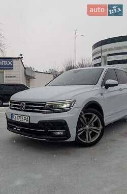 Позашляховик / Кросовер Volkswagen Tiguan 2018 в Харкові