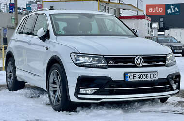 Внедорожник / Кроссовер Volkswagen Tiguan 2017 в Черновцах